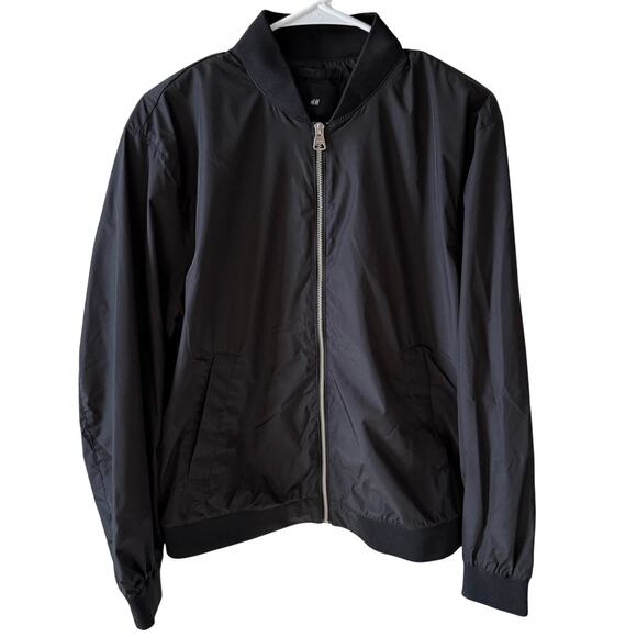 Men's H&M, Nylon, LIned, Bomber Jacket, Black Size M, EUC - Picture 1 of 5